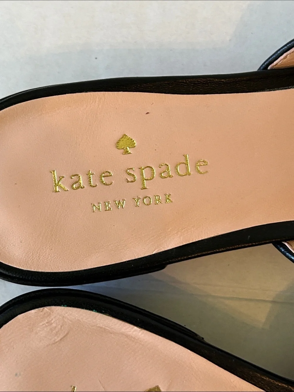 KATE SPADE NEW YORK GOWAN LEATHER MULES IN BLACK GLITTER SIZE 8